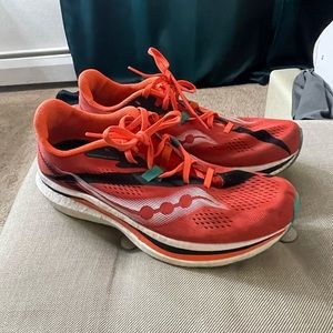 Saucony Endorphin Pro 2 Size 11.5 mens